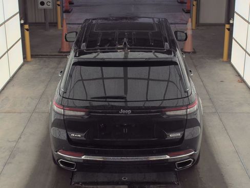 Used 2022 Jeep Grand Cherokee Overland w/ Adv Protech Group III image 16