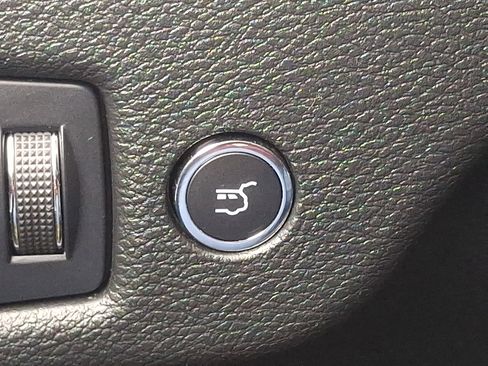 Used 2022 Jeep Cherokee Limited w/ Elite Package image 27