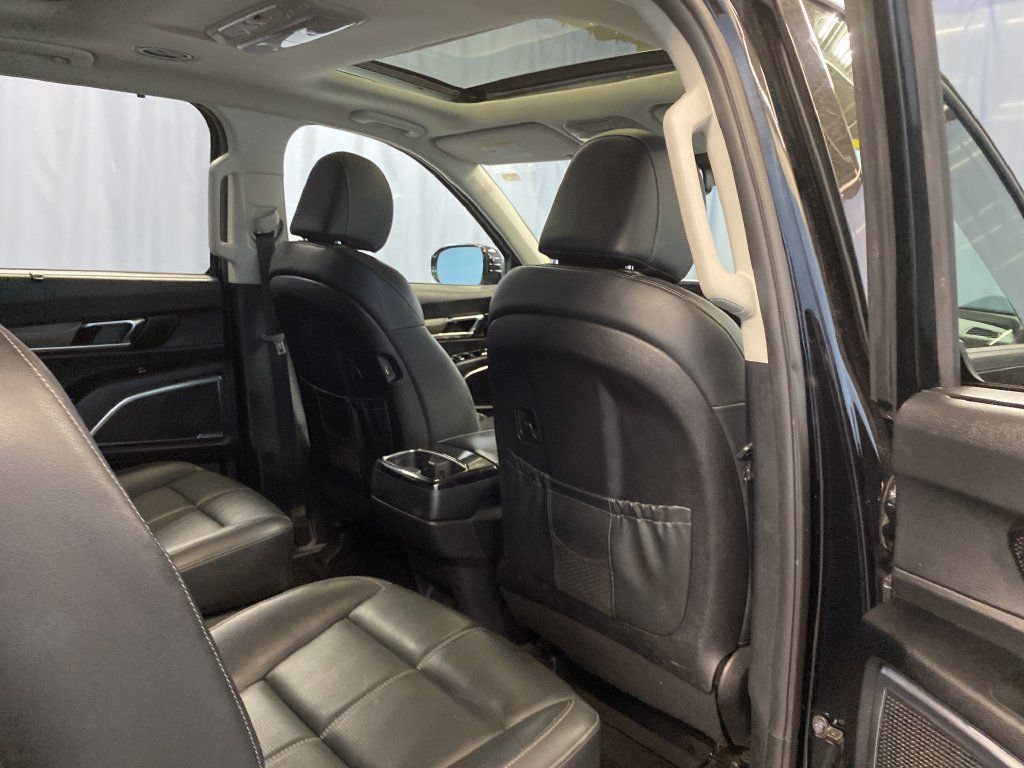 Used 2022 Kia Telluride SX w/ Nightfall Edition Package AWD/4WD image 35