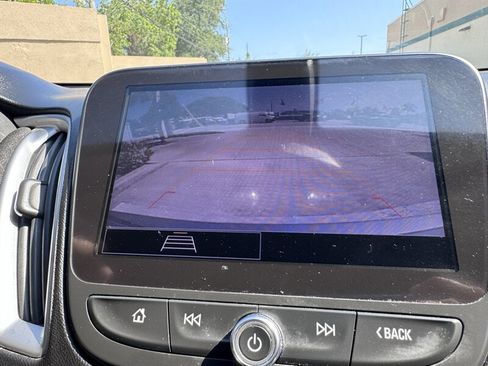 Used 2022 Chevrolet Malibu LT FWD image 11