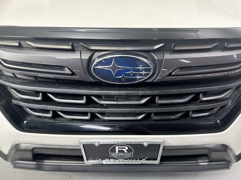 Used 2023 Subaru Forester Limited AWD/4WD image 26