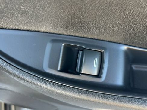 Used 2016 Chevrolet Volt Premier w/ Driver Confidence Package FWD image 29