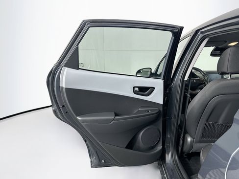 Used 2019 Hyundai Kona SE image 24