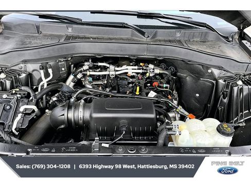 Used 2021 Ford Explorer XLT w/ Equipment Group 202A RWD image 10