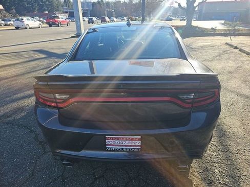 Used 2015 Dodge Charger R/T Scat Pack w/ Beats Audio Group image 24