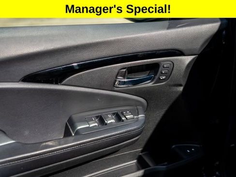 Used 2020 Honda Pilot Touring image 24