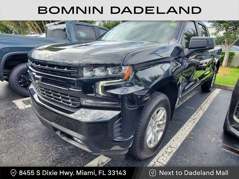 Used 2021 Chevrolet Silverado 1500 RST image 2