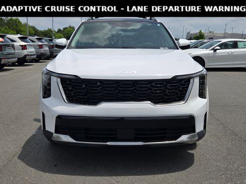 Used 2025 Kia Sorento S w/ Panoramic Sunroof Package FWD image 2