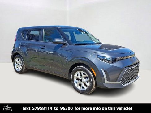 Certified 2025 Kia Soul S FWD image 1