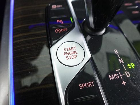 Used 2020 BMW X7 xDrive40i image 23