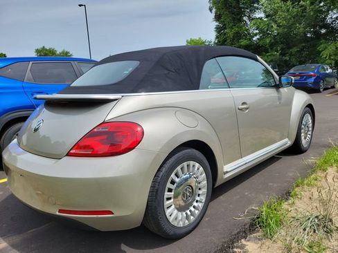 Used 2015 Volkswagen Beetle 1.8T FWD image 3