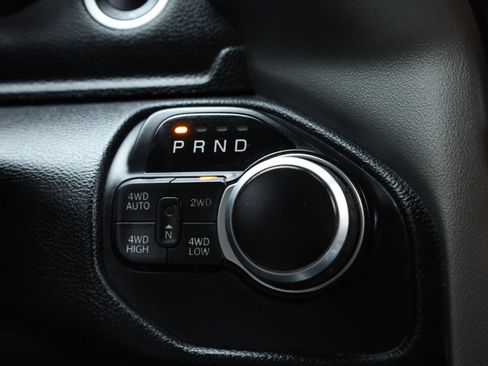 Used 2020 RAM 1500 Big Horn image 9