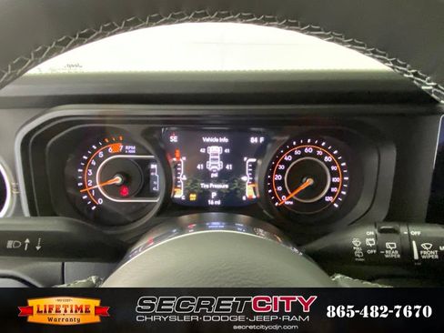 New 2026 Jeep Wrangler Unlimited Sahara AWD/4WD image 18