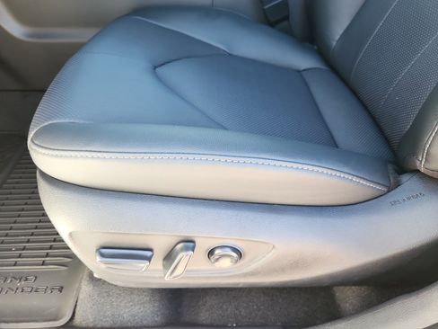 New 2026 Toyota Grand Highlander Hybrid Nightshade Edition image 8