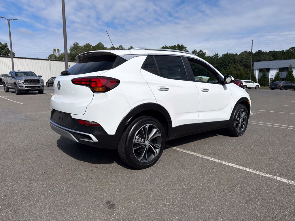 Used 2023 Buick Encore GX Select FWD image 5
