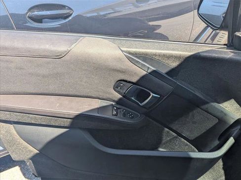 Used 2017 BMW i3 image 10