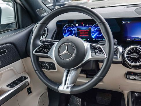 Certified 2025 Mercedes-Benz EQB 300 4MATIC image 15