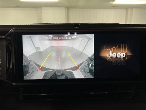 Used 2024 Jeep Wrangler Unlimited Rubicon 4xe w/ Convenience Group image 14