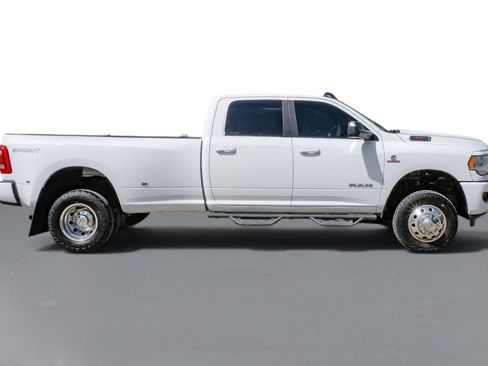 Used 2022 RAM 3500 Big Horn w/ Level C Equiment Group AWD/4WD image 5