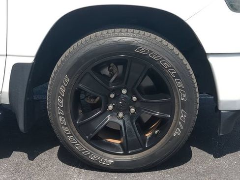 Used 2021 RAM 1500 Big Horn RWD image 11