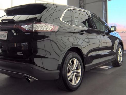 Used 2018 Ford Edge SEL w/ Equipment Group 201A FWD image 5
