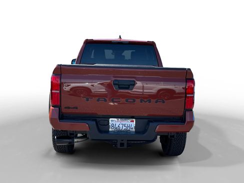 Used 2025 Toyota Tacoma TRD Off-Road AWD/4WD image 4