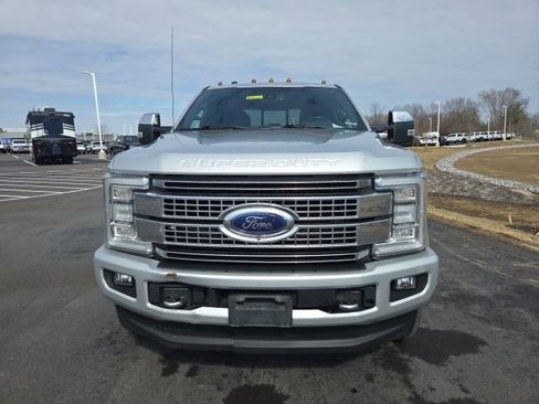 Used 2018 Ford F250 Platinum w/ Platinum Ultimate Package image 16