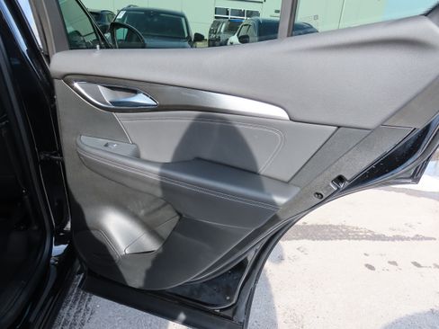 Used 2025 Buick Envision Preferred image 12