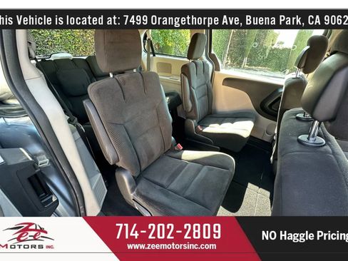 Used 2016 Dodge Grand Caravan American Value Package image 36