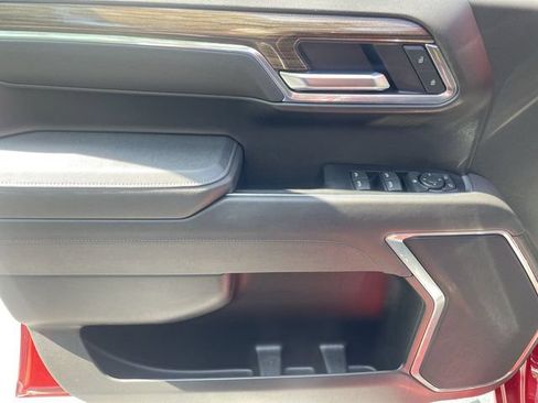 Certified 2025 Chevrolet Silverado 1500 LT Trail Boss w/ Dark Appearance Package AWD/4WD image 13