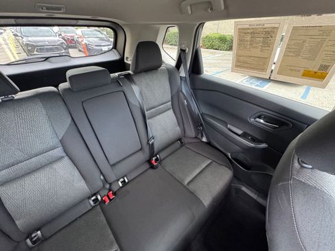 Used 2025 Nissan Rogue SV FWD image 39