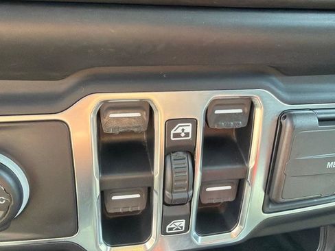 Used 2020 Jeep Wrangler Unlimited Sport S AWD/4WD image 23