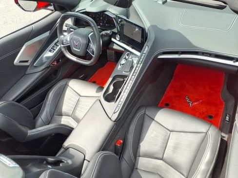 Used 2022 Chevrolet Corvette Stingray Preferred Conv w/ Z51 Performance Package RWD image 14