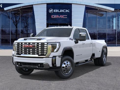 New 2026 GMC Sierra 3500 Denali w/ Denali Reserve Package AWD/4WD image 7