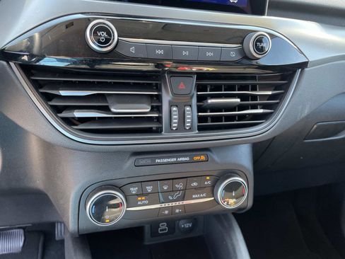 Used 2024 Ford Escape Active image 19