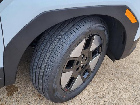 New 2026 Hyundai Santa Fe SE FWD image 7