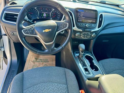Used 2022 Chevrolet Equinox LT AWD/4WD image 18