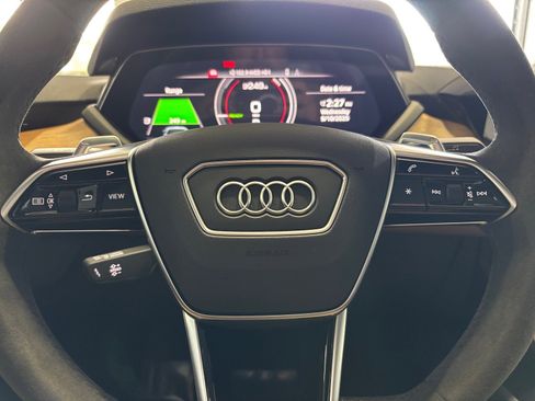 Used 2022 Audi e-tron GT Premium Plus image 46