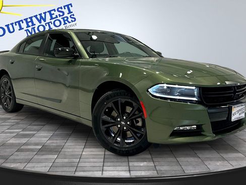 Used 2023 Dodge Charger SXT w/ Blacktop Package AWD/4WD image 3