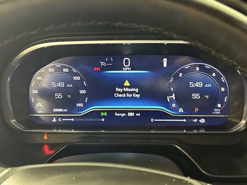 Used 2023 Chevrolet Suburban Premier image 15