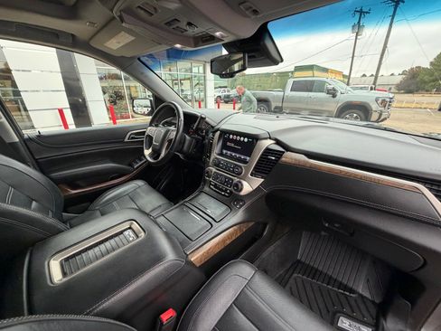 Used 2019 GMC Yukon XL Denali w/ Open Road Package image 33