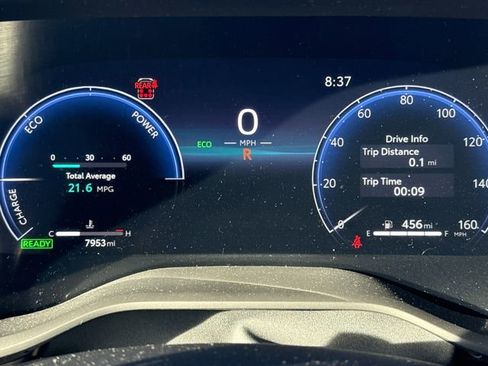 Used 2025 Toyota Sienna XLE Woodland Edition AWD/4WD image 32