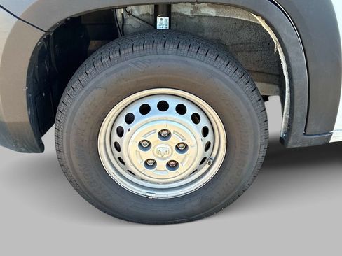 Used 2025 RAM ProMaster 2500 w/ Convenience Group FWD image 18
