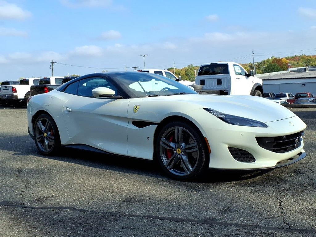 Used 2019 Ferrari Portofino RWD image 1