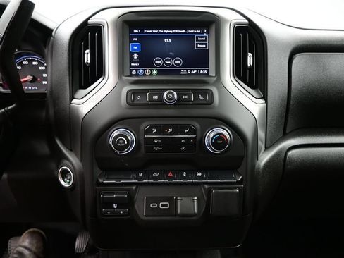 Used 2025 Chevrolet Silverado 2500 Custom w/ Custom Convenience Package AWD/4WD image 19