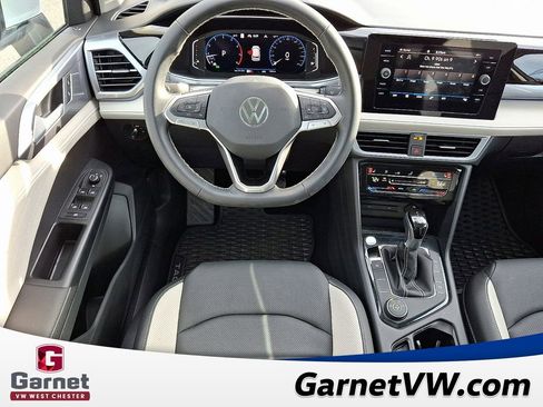 Used 2025 Volkswagen Taos SEL image 12