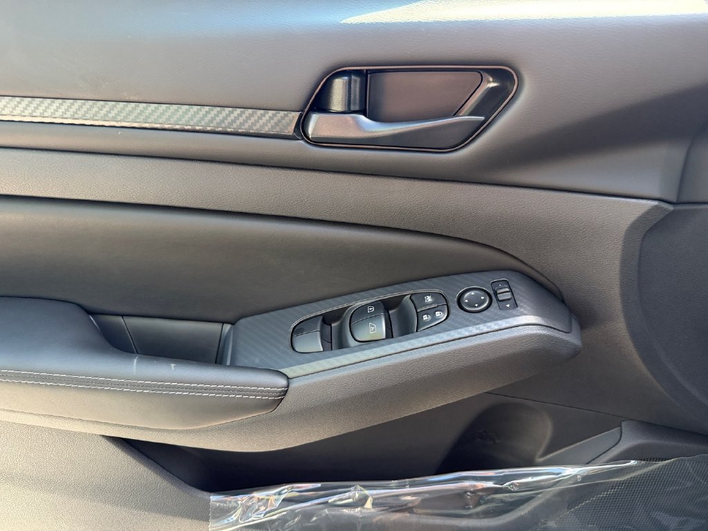 New 2026 Nissan Altima 2.5 SV FWD image 11