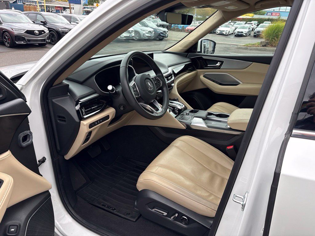 Certified 2024 Acura MDX w/ Technology Package AWD/4WD image 13