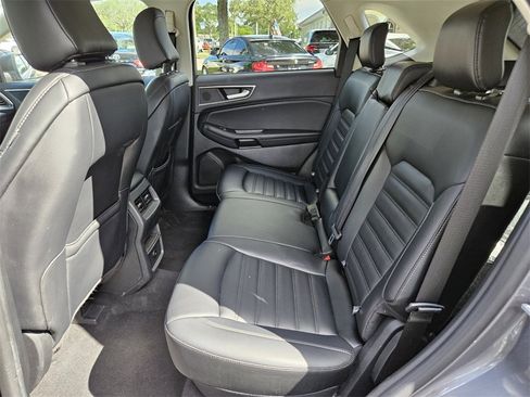Used 2024 Ford Edge SEL image 4