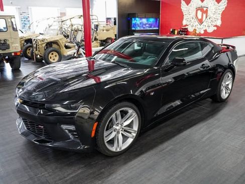 Used 2017 Chevrolet Camaro SS RWD image 2